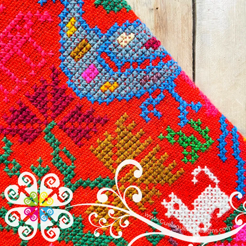 Colors Peacock Design Embroider Poncho - Mañanita