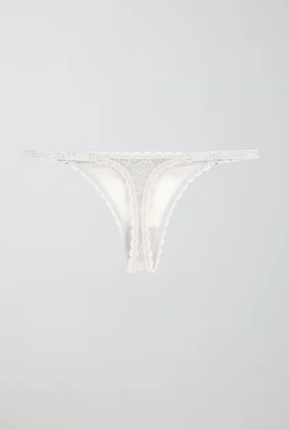 Low waist lace thong